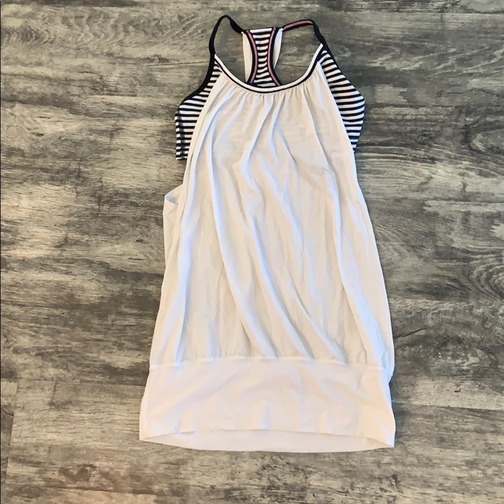 Lululemon workout top with built in sports bra